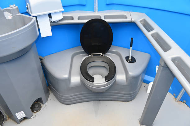 Best Affordable porta potty rental  in Broadview, IL